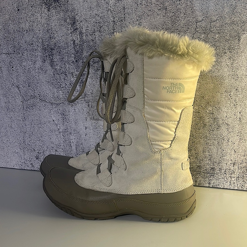WOMENS PUFFER THE NORTH FACE NUPTSE PURNA INSULATED WINTER SNOW Boots Size 9